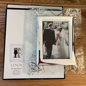 Lenox Silver Peony 5x7 Frame